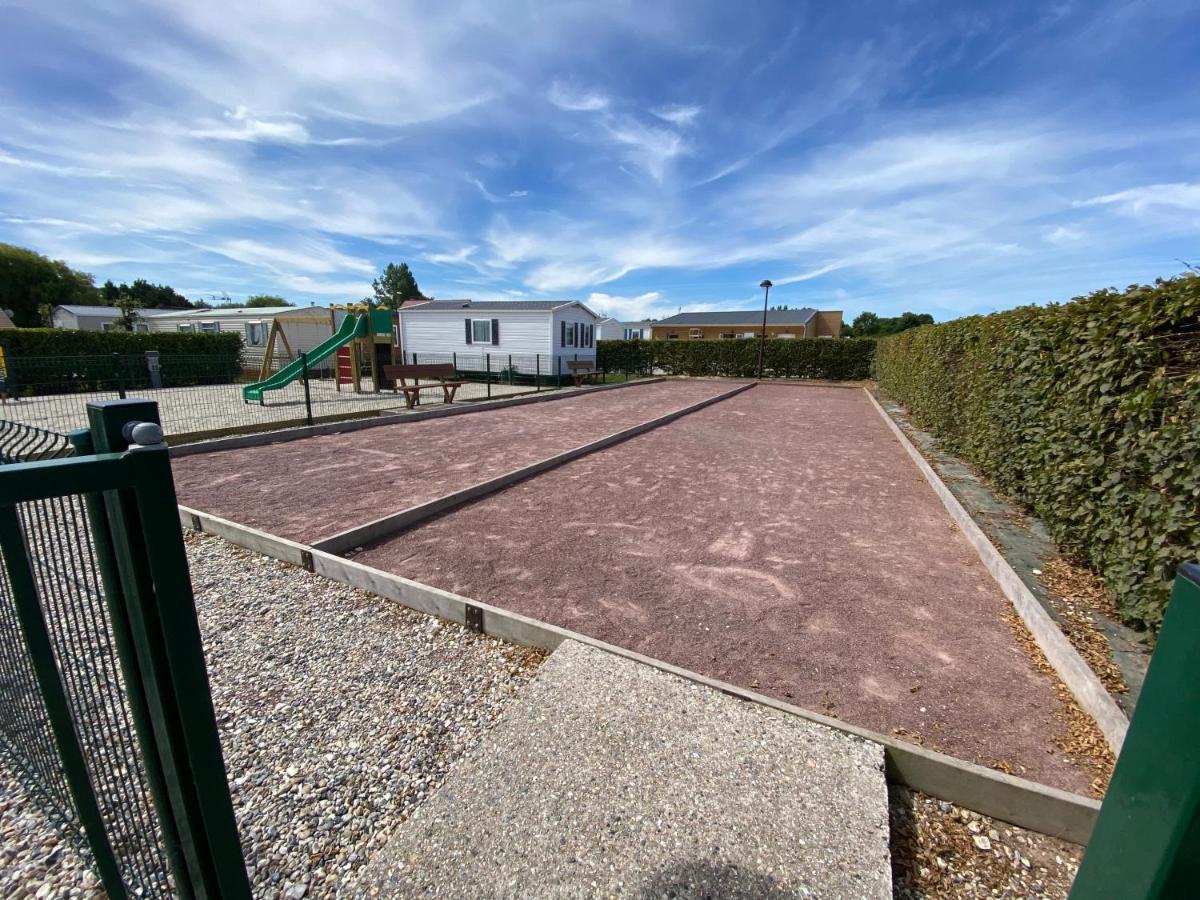 Camping Le Clos Savoye Biville-sur-Mer Exterior photo